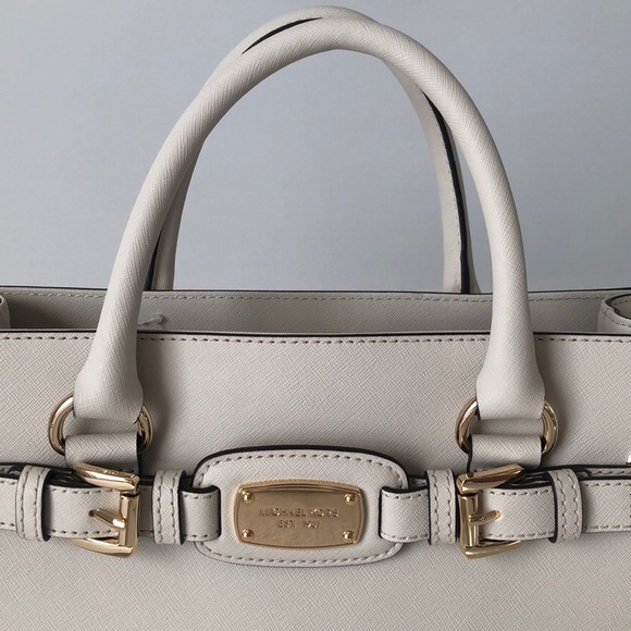 Michael kors purse - Picture 2 of 8